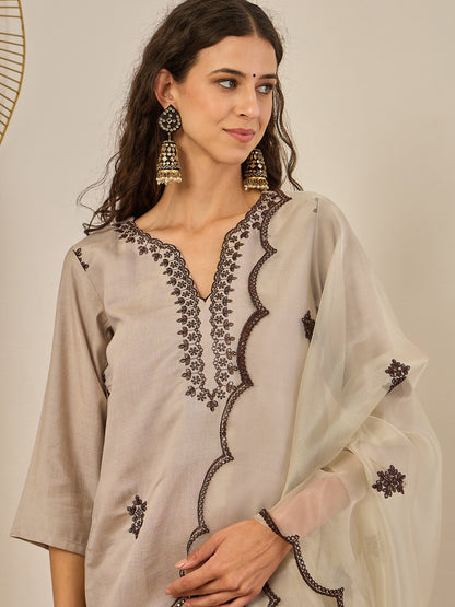 Dhiyona VV Saundh Blue Silk Blend Embroidered Kurta Set Suits