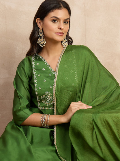 Dhiyona VV Aakar Light Green Women's Silk Blend Embroidery Kurta Pant Set with Dupatta