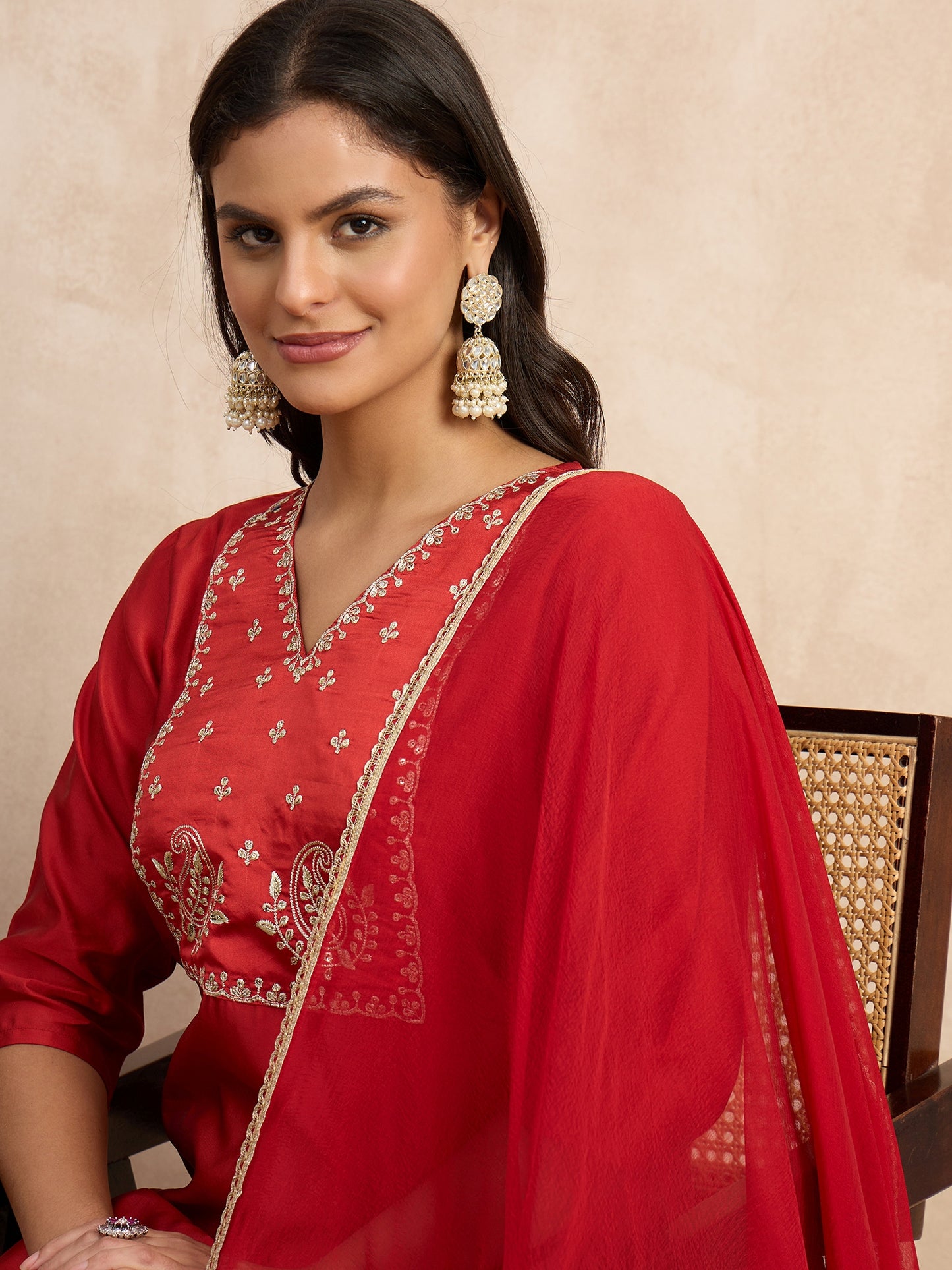 Dhiyona VV Aakar Red Women's Silk Blend Embroidery Kurta Pant Set with Dupatta