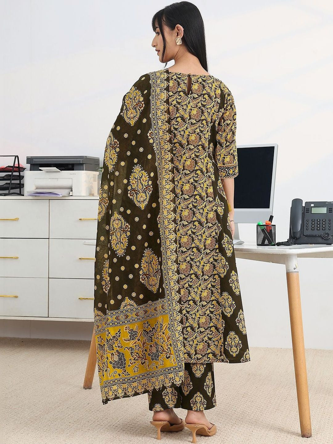Women Ethnic Motifs Printed Pleated Kurta with Trousers & With Dupatta