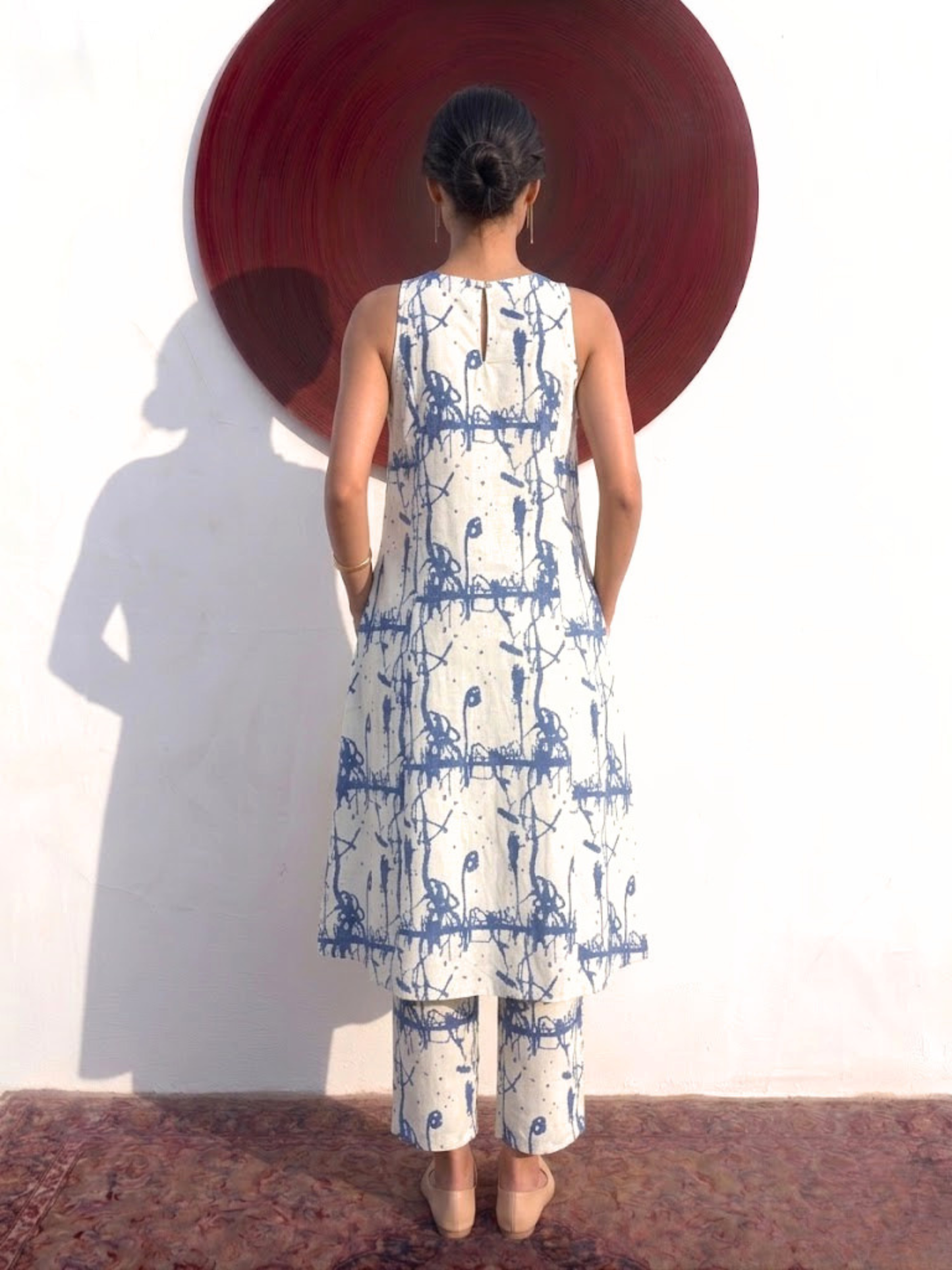 Dhiyona ST 2 pc SET - Cream and Blue Printed Linen Sleeveless Kurta and Pant