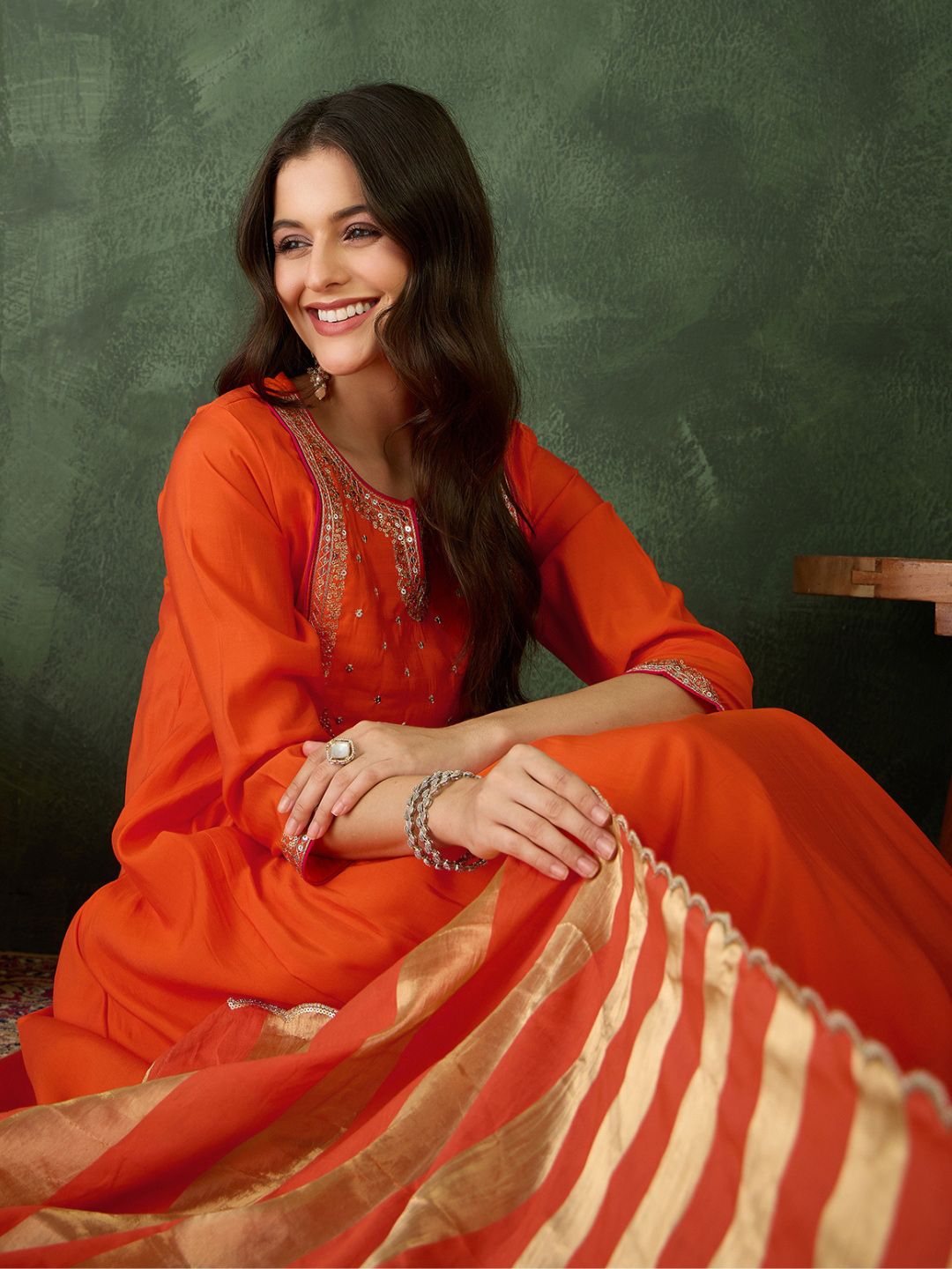 Dhiyona KL Women Embroidered A-Line Kurta Set