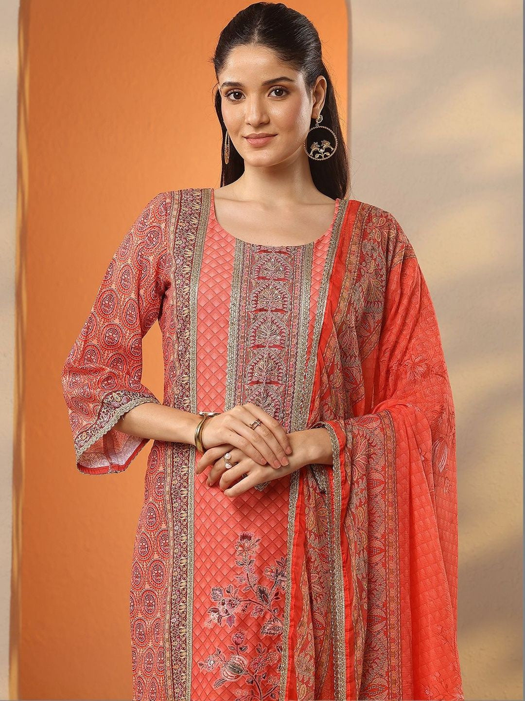 Women Ethnic Motifs Printed Regular Kurta with Trousers & With Dupatta