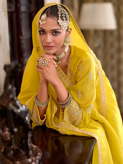 Dhiyona IE Women Ethnic Motifs Embroidered Regular Kurta with Palazzos & With Dupatta