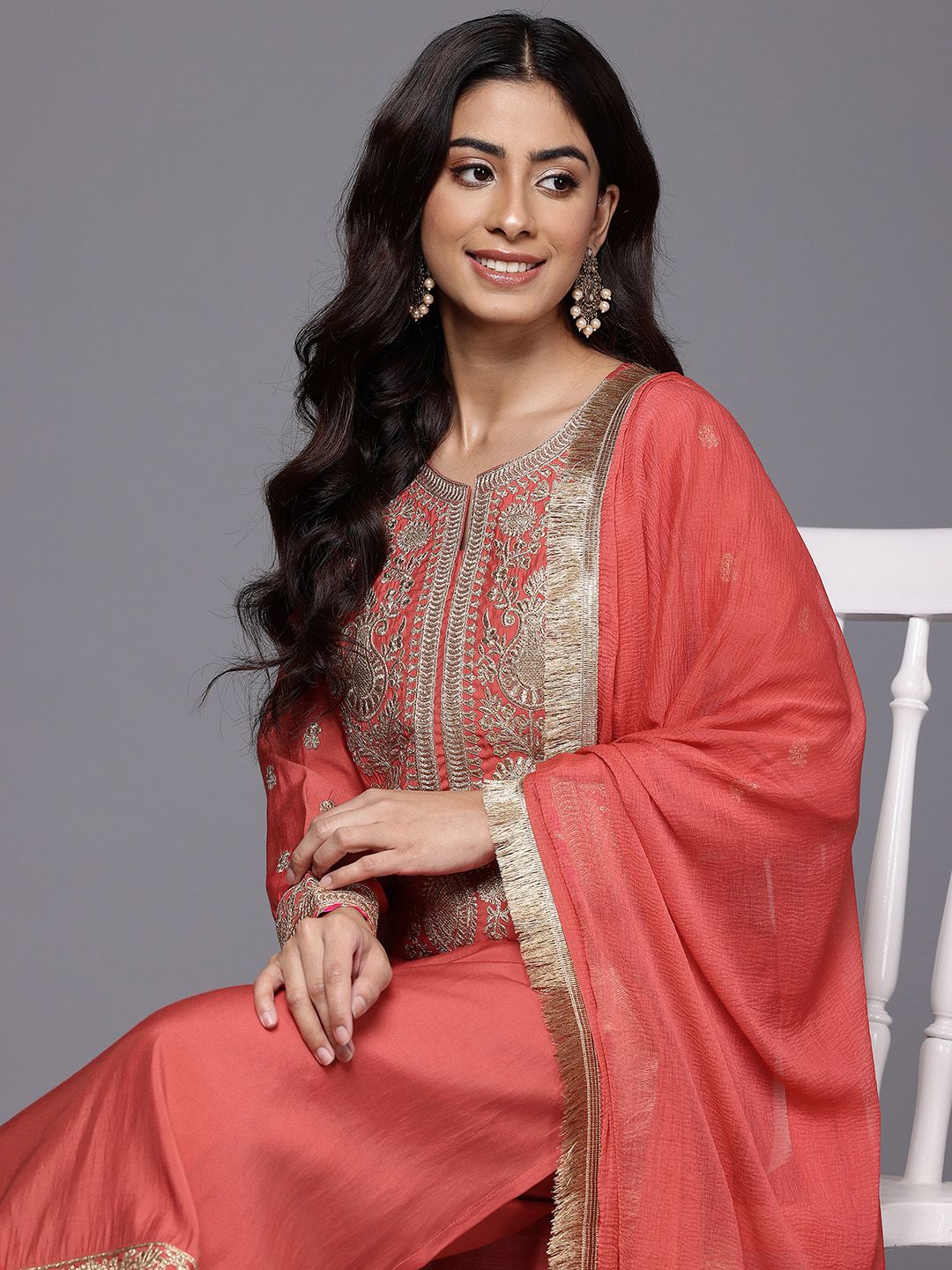 Dhiyona VA Women Embroidered Kurta with Palazzos & Dupatta