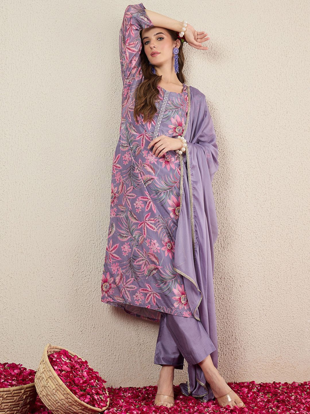 Dhiyona IE Women Floral Printed Kurta with Trousers & Dupatta