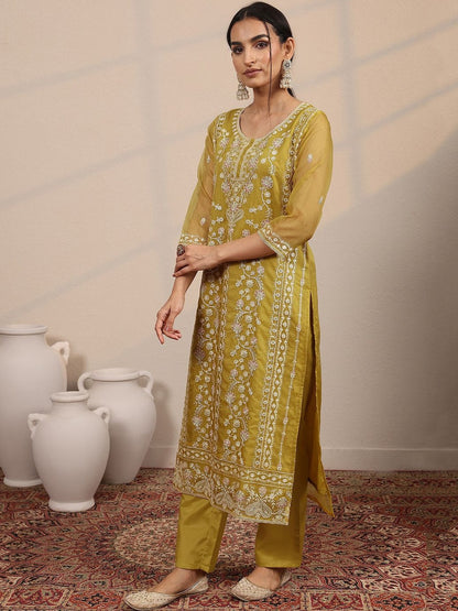 Women Floral Embroidered Kurta with Trousers & Dupatta