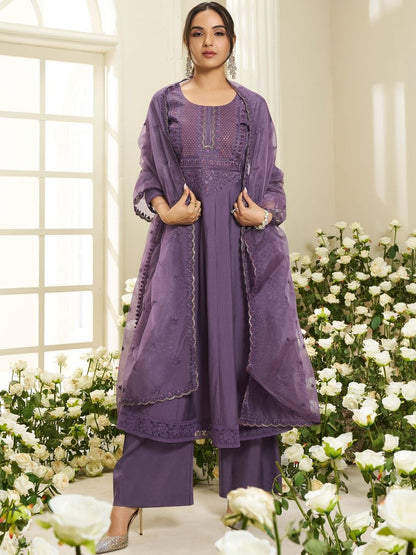 Dhiyona IN Women Ethnic Motifs Embroidered Panelled Thread Work Kurta with Palazzos & With Dupatta