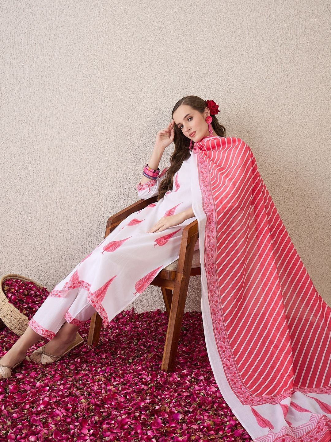 Women Ethnic Motifs Printed Regular Thread Work Pure Cotton Kurta with Trousers & With Dupatta