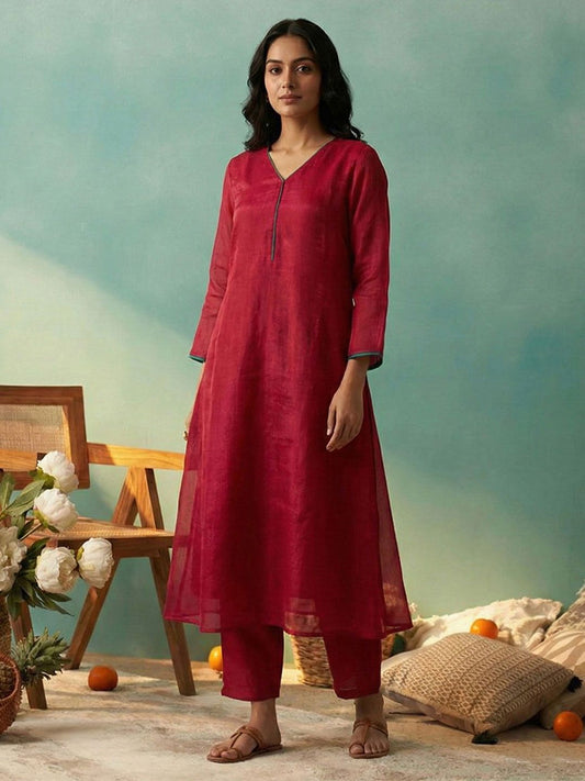 Dhiyona CH Women Dyed Regular Kurta with Trousers