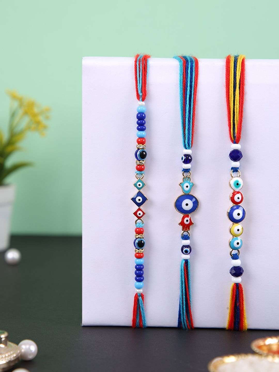 Dhiyona Rakhi