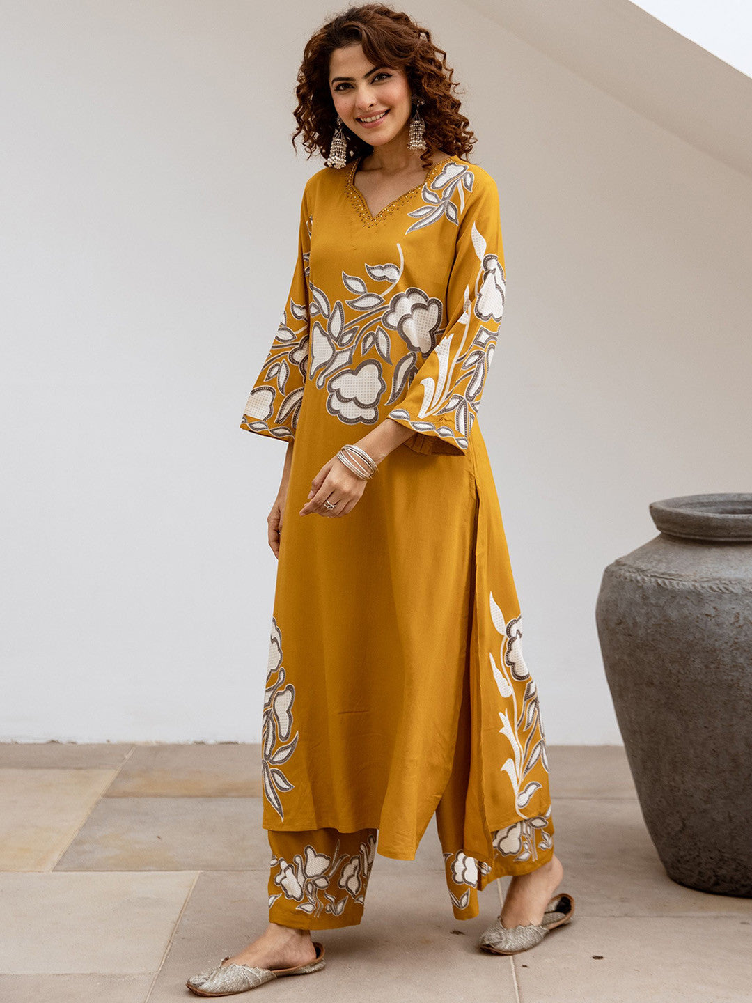 Printed Straight Kurta & Palazzo