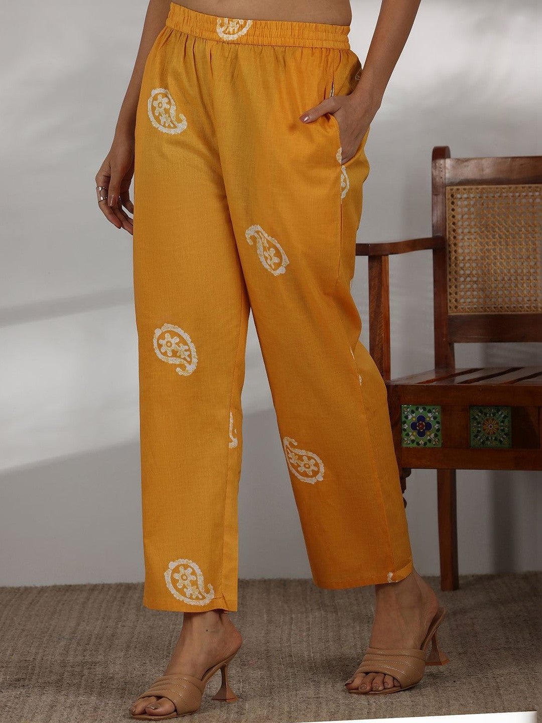 Women Paisley Printed Regular Thread Work Kurta with Palazzos & With Dupatta