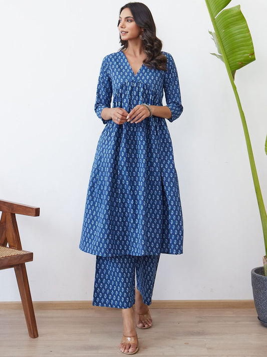 Dhiyona IE Printed V-Neck Pure Cotton A-Line Tunic With Palazzo