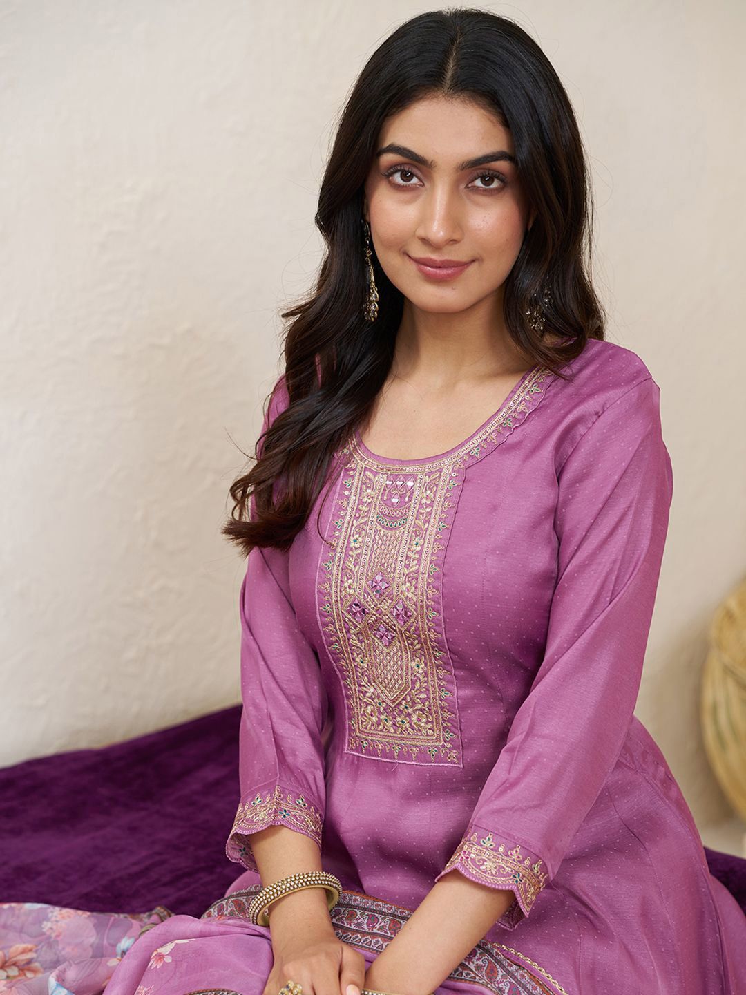 Dhiyona CH Floral Yoke Design Thread Work Anarkali Kurta With Trousers And Dupatta