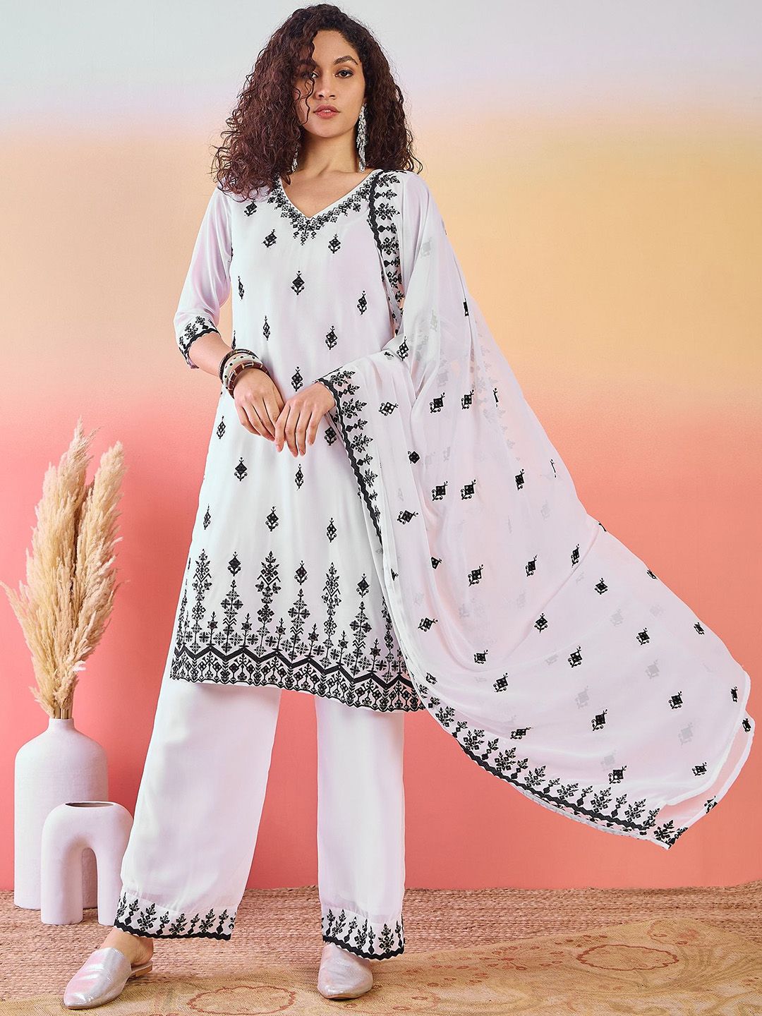 Dhiyona SN Embroidered Kurta With Palazzo With Dupatta