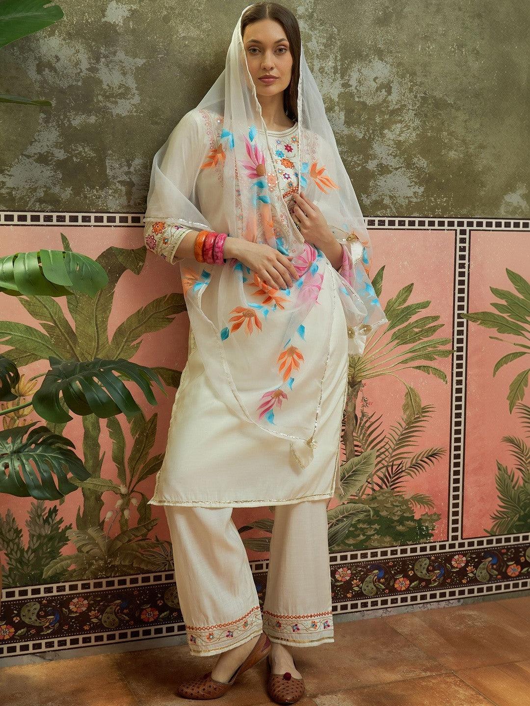 Embroidered Round Neck Kurta & Trousers With Dupatta