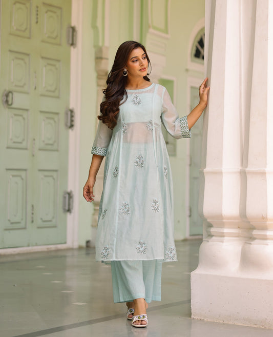 Taka Jhaki Mehrab Light Blue Mul Chanderi Kurta Set