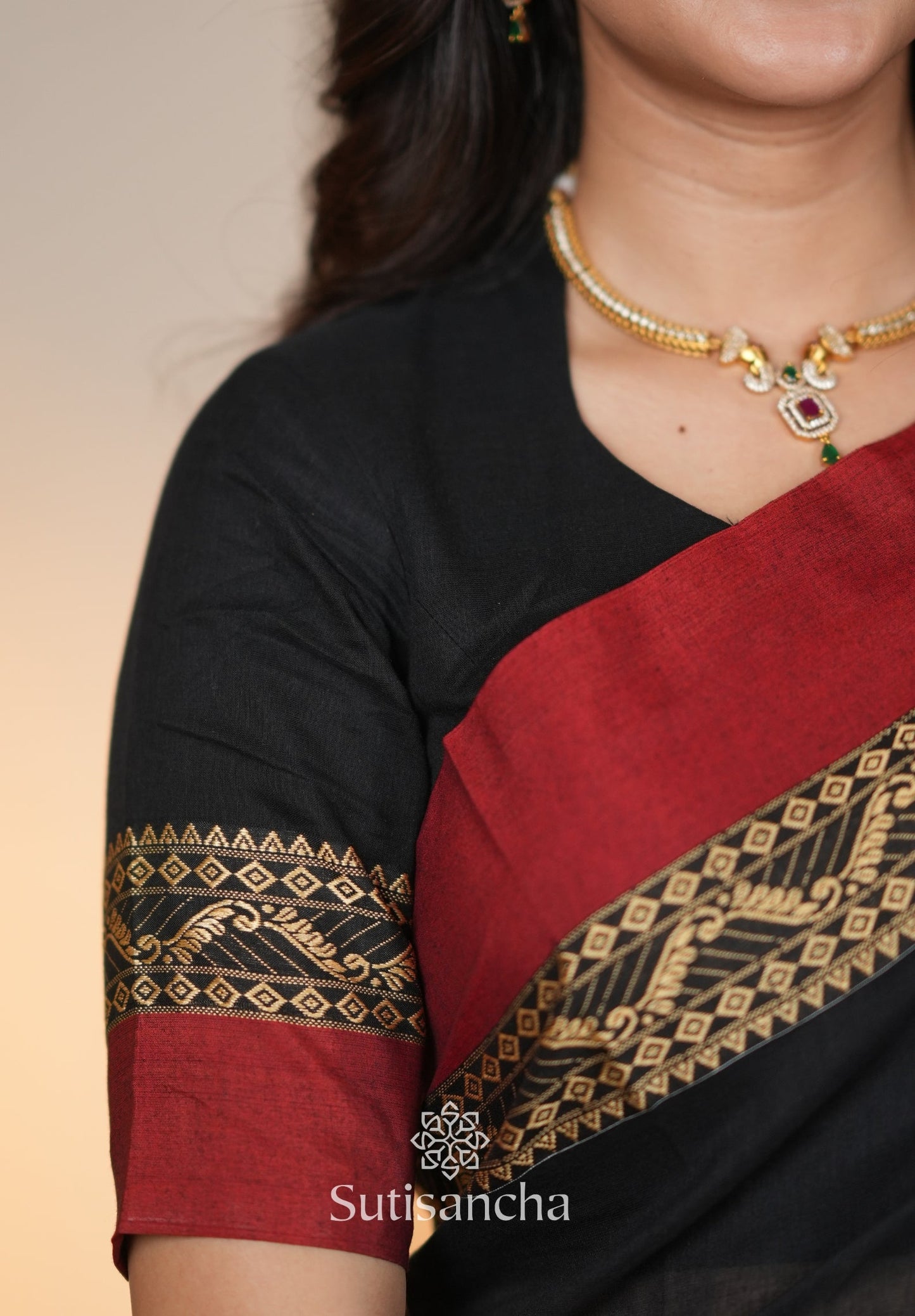 Dhiyona SS The Weaver's Touch: Pure Bengal Cotton Saree with Timeless Appeal