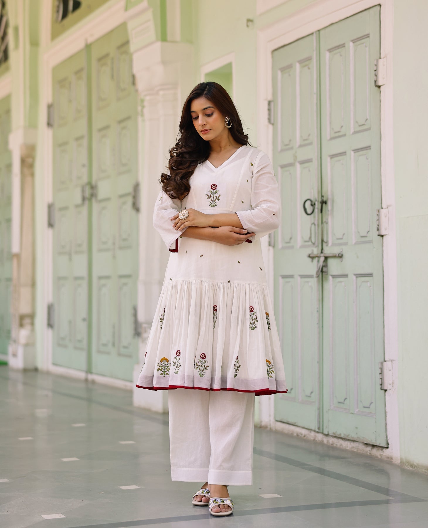 Rukhsar White Mul Cotton Kurta Set