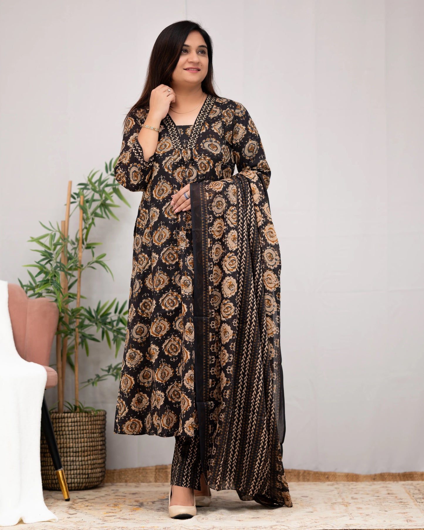 Women Black Kurta And Pant Set With Dupatta