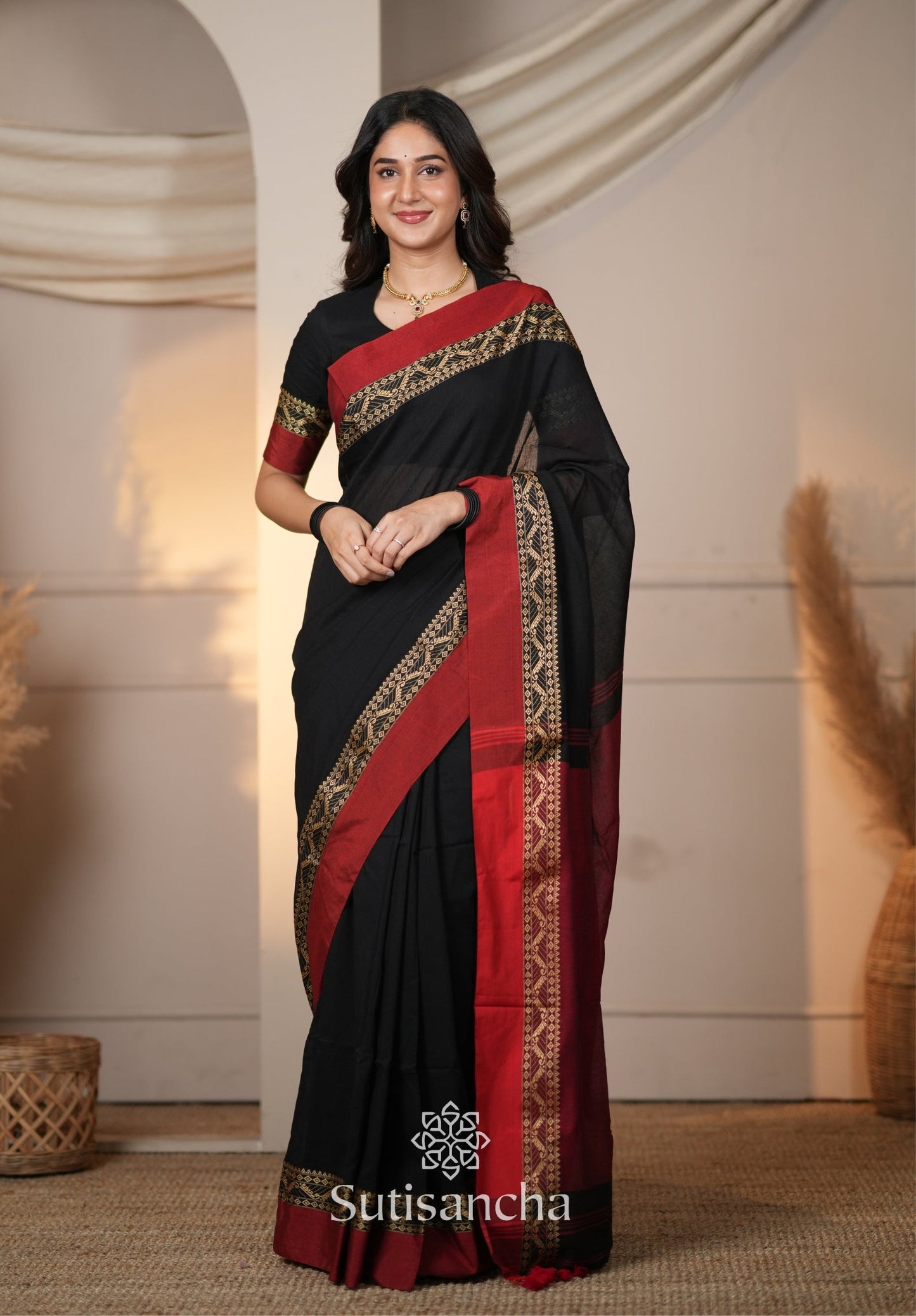 Dhiyona SS The Weaver's Touch: Pure Bengal Cotton Saree with Timeless Appeal