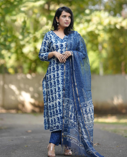 Women Blue Straight Kurta And Pant Set With Dupatta