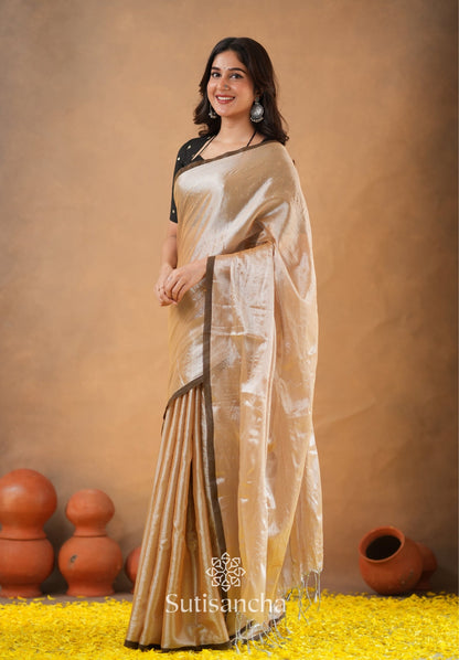 Dhiyona SS Ivory Gold Horizon – Flowing with Regal Charm