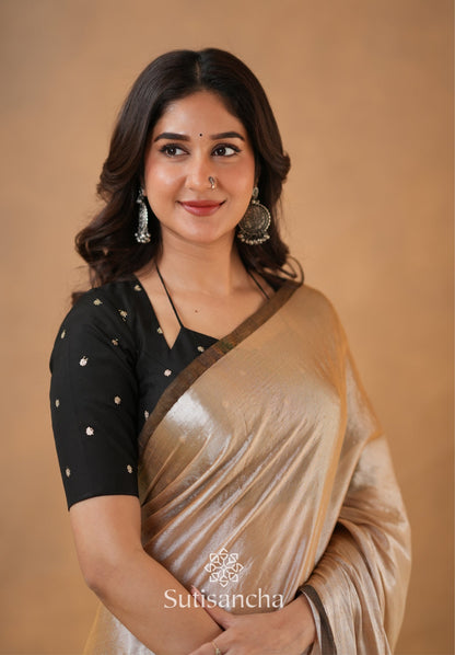 Dhiyona SS Ivory Gold Horizon – Flowing with Regal Charm