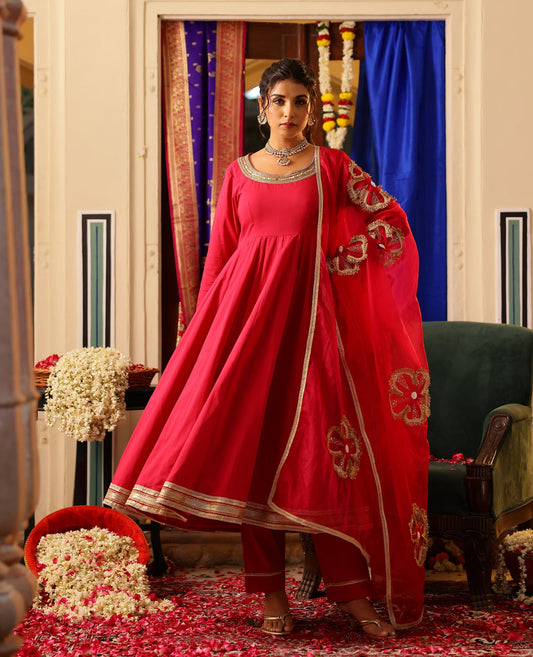 Taka Jhaki Dastoor Pink Cotton Suit Set