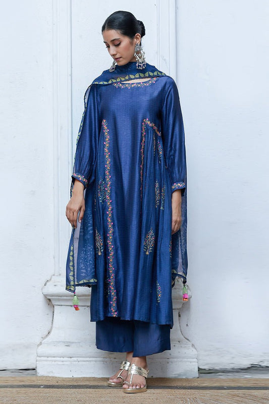 Women's Blue Raw Silk Salwar Suit With Organza Dupatta