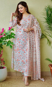 Women Pink  Embroidery Viscose Rayon Kurta, Pant And Dupatta Set