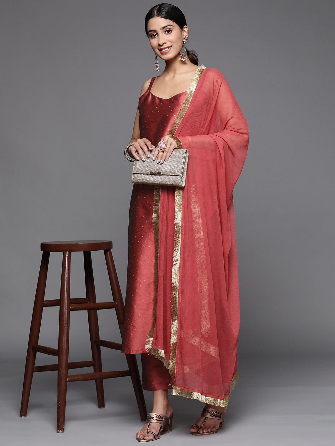 Dhiyona VR Women's Maroon Embroidered Straight Kurta, Round Neck With Side Slits