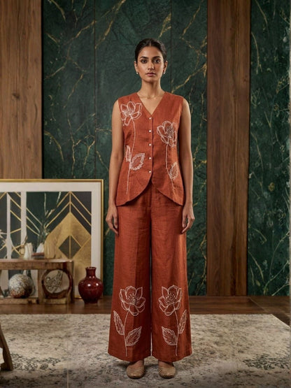 Mihika squash embroidery waist coat pant set