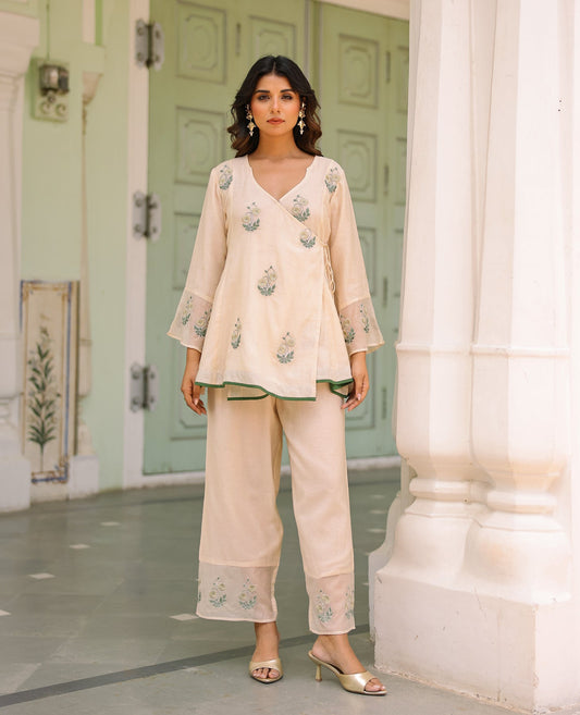 Taka Jhaki Mahira Beige Mul Chanderi Kurta Set
