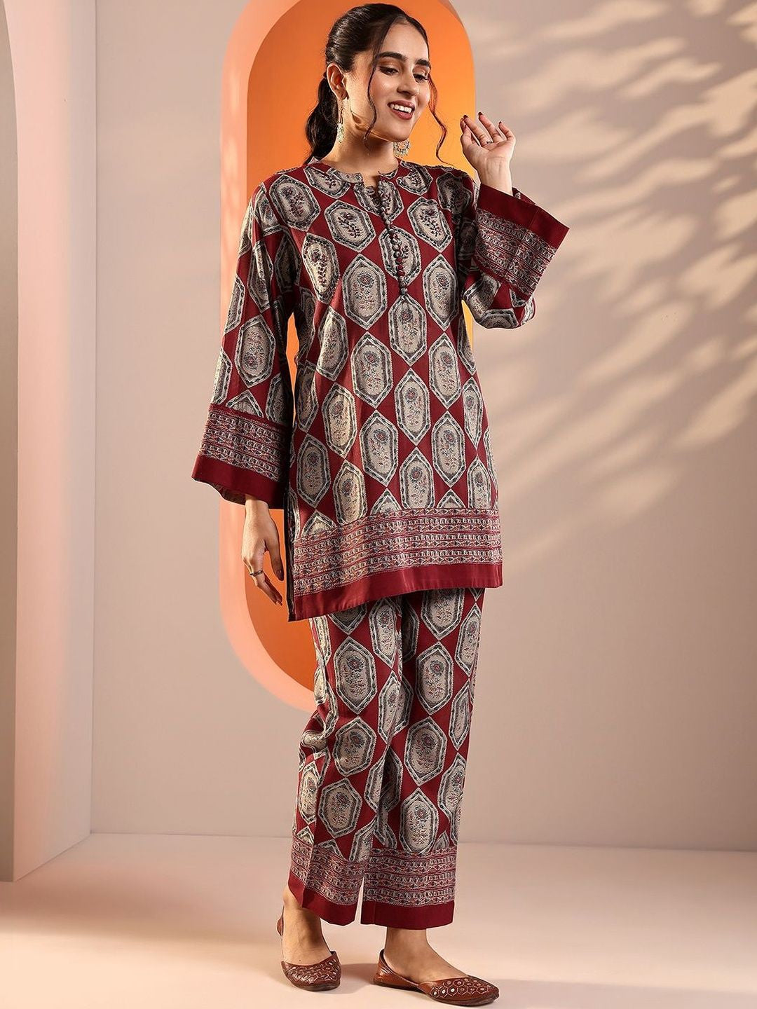 Women Printed Regular Kurta with Trousers & With Dupatta