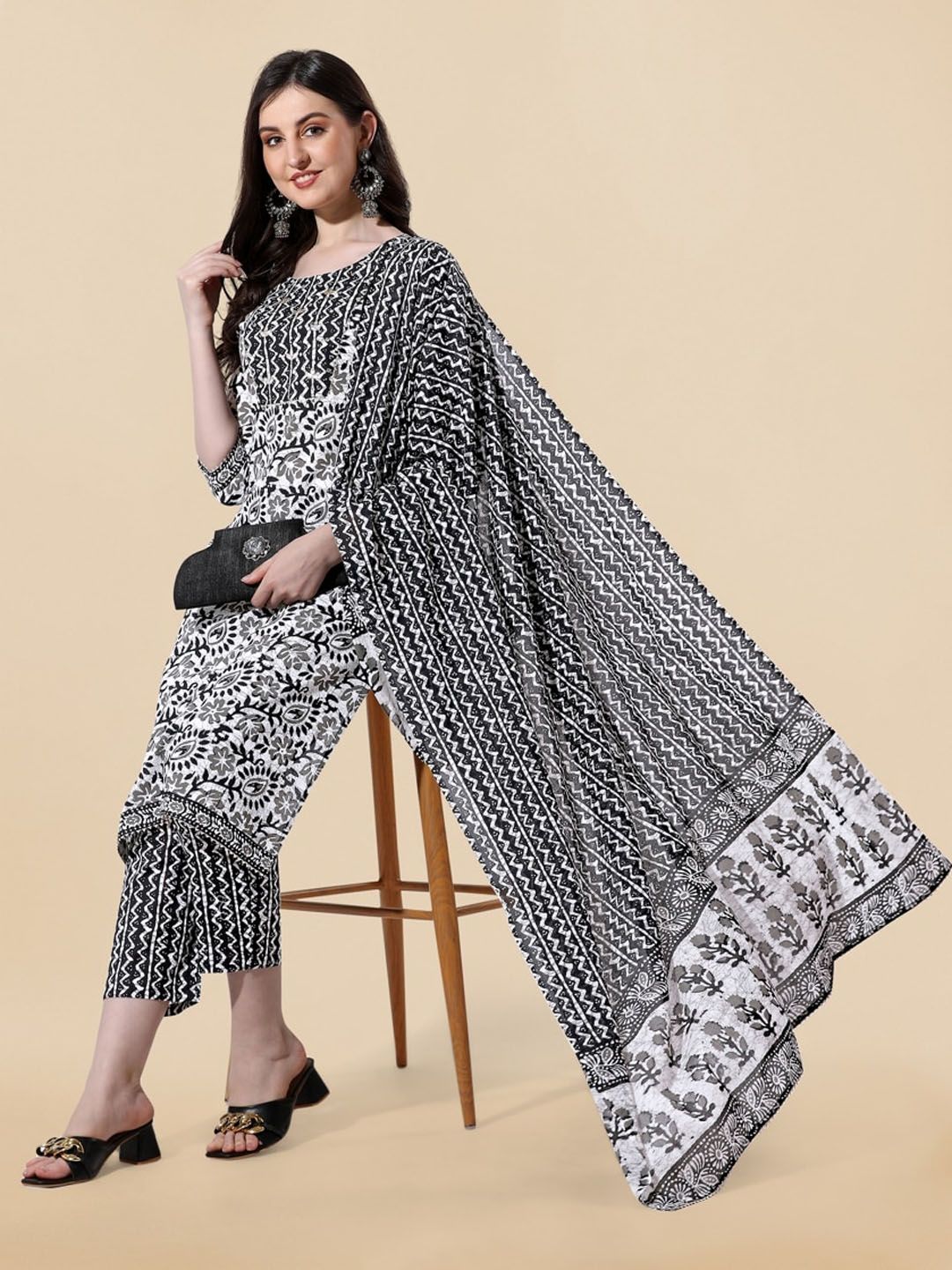Dhiyona KL Ethnic Motifs Printed Pure Cotton Kurta with Trousers & With Dupatta