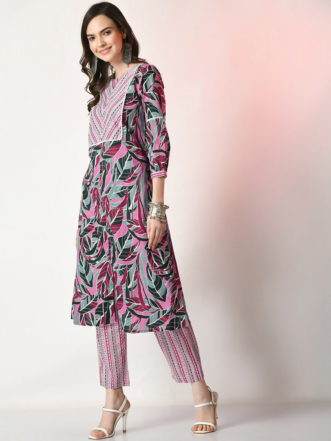 Floral Printed Straight Kurta With Trouser