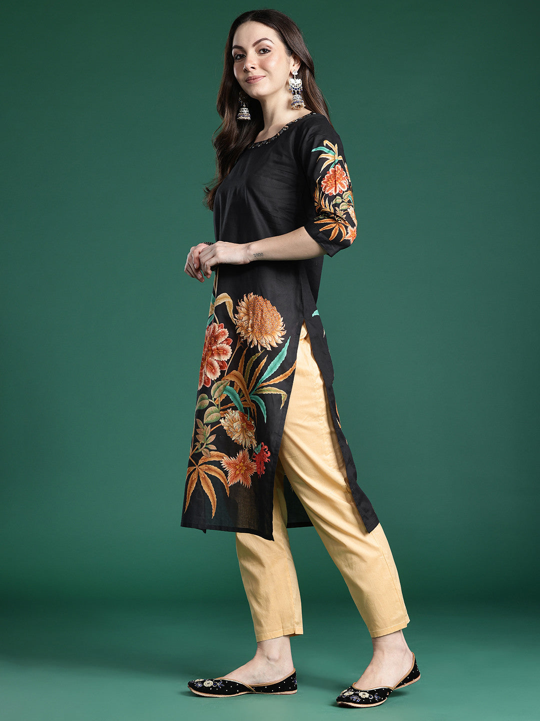 Women Floral Printed Pure Cotton Kurta with Trousers & With Dupatta