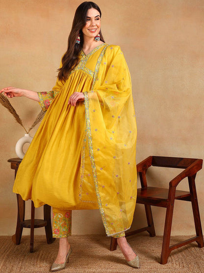 Dhiyona KL Floral Embroidered V-Neck Pleated Anarkali Kurta with Trousers & Dupatta