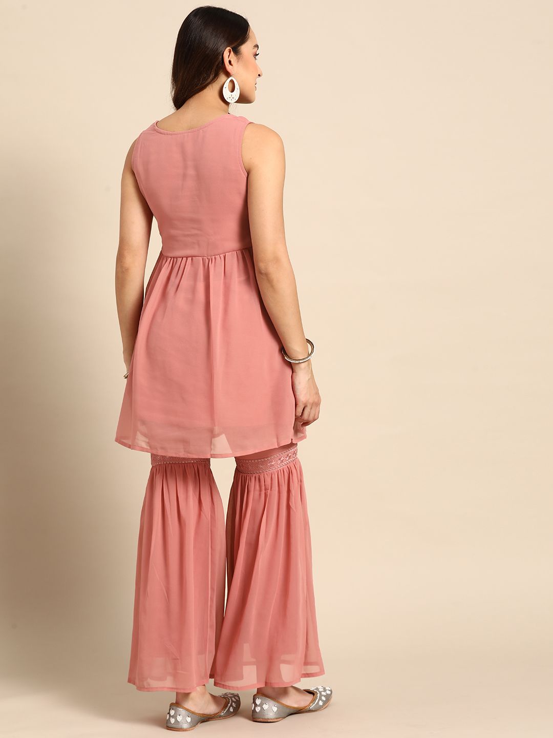 Dhiyona AN Women Embroidered Pleated Thread Work Kurti With Sharara