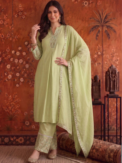 Embroidered Mandarin Collar Kurta & Trousers With Dupatta