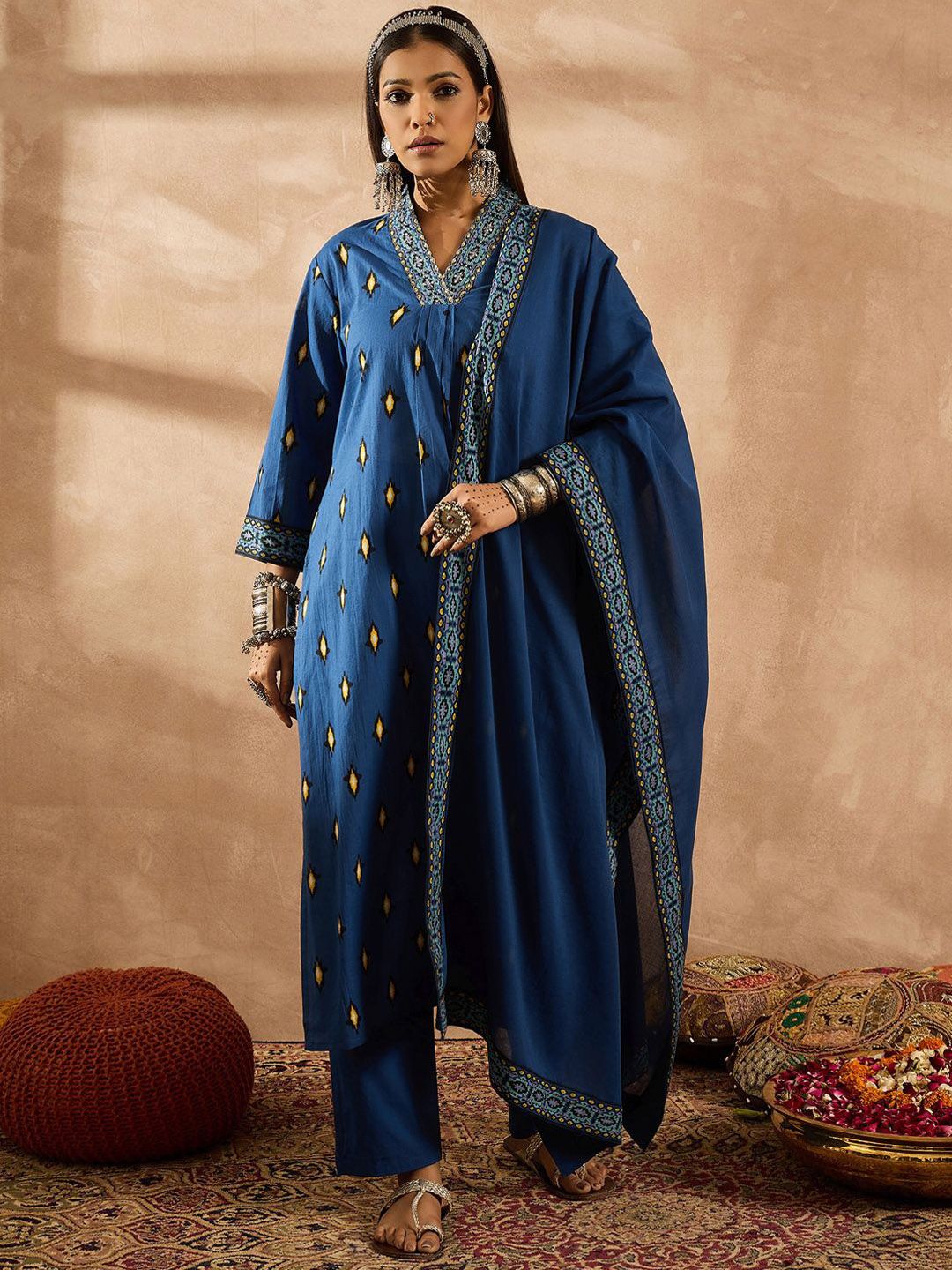 Dhiyona IE Women Ethnic Motifs Embroidered Regular Thread Work Pure Cotton Kurta with Trousers & With Dupatta