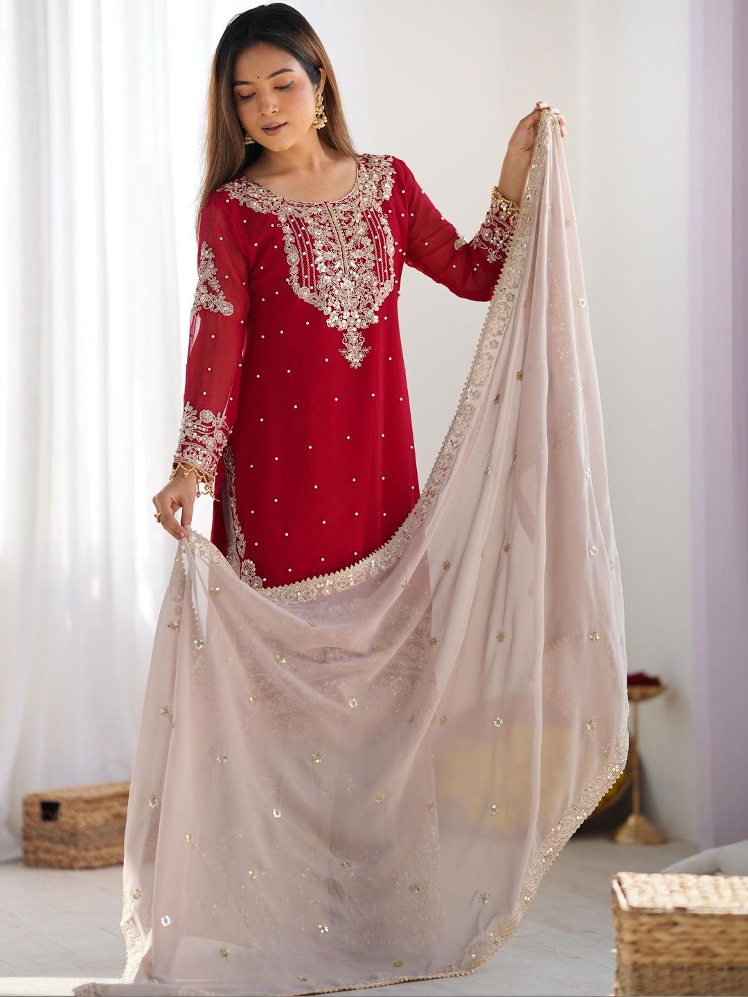 Dhiyona KL Women Ethnic Motifs Embroidered Regular Gotta Patti Kurta with Sharara & With Dupatta