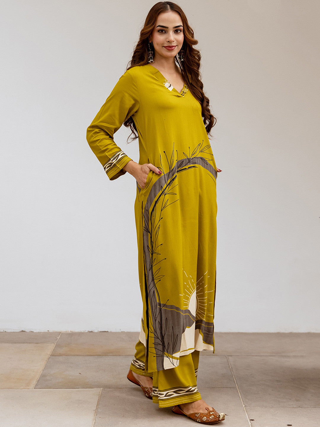 Women Printed Kurta Set