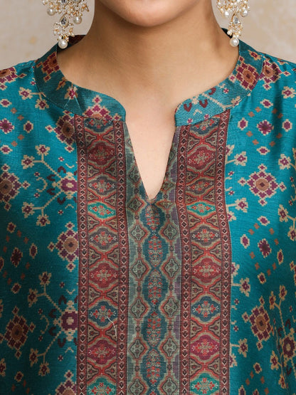 Teal Women Printed Regular Chanderi Silk Kurta with Trousers & With Dupatta