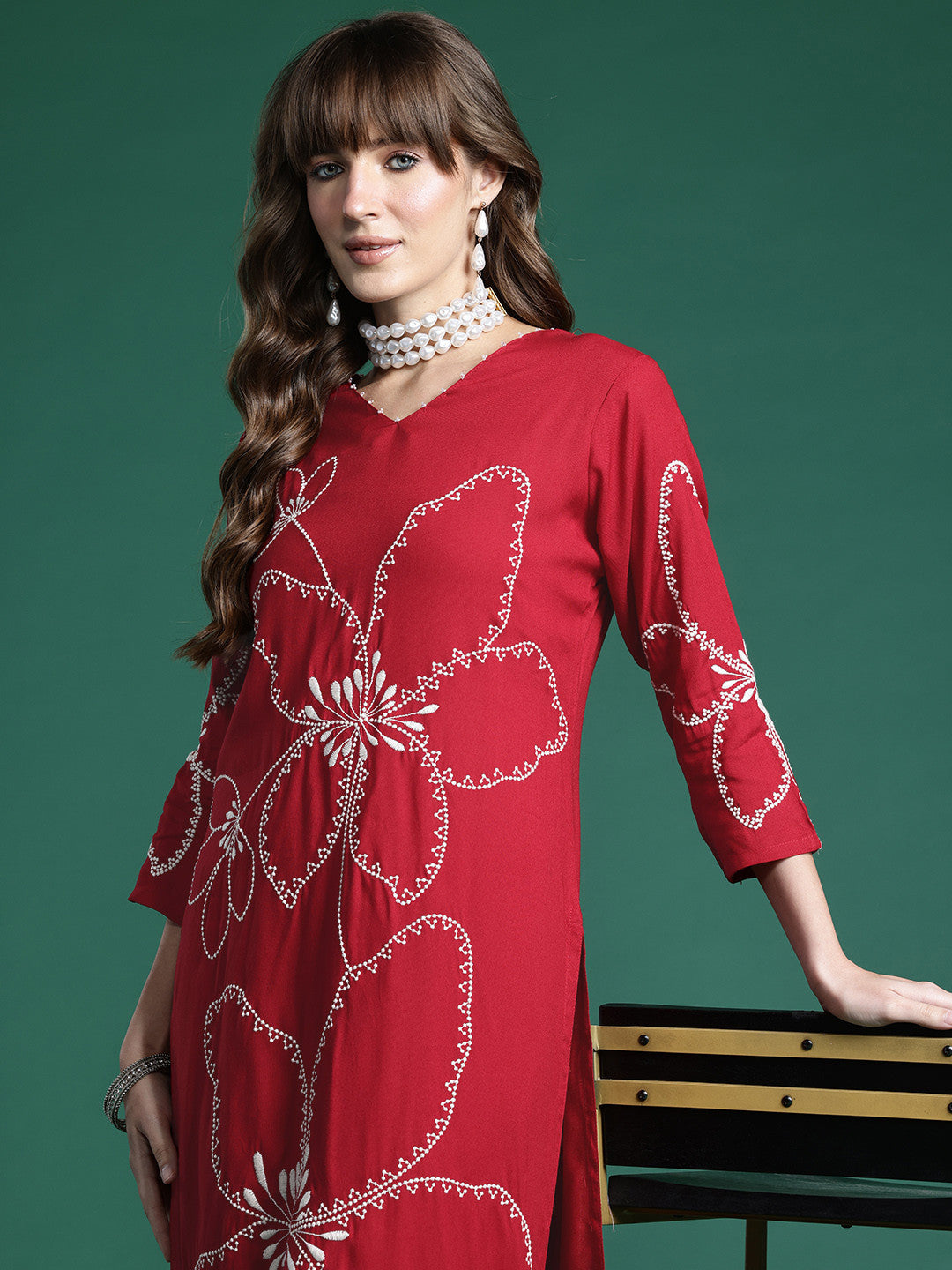 Floral Embroidered Regular Thread Work Kurta with Palazzos