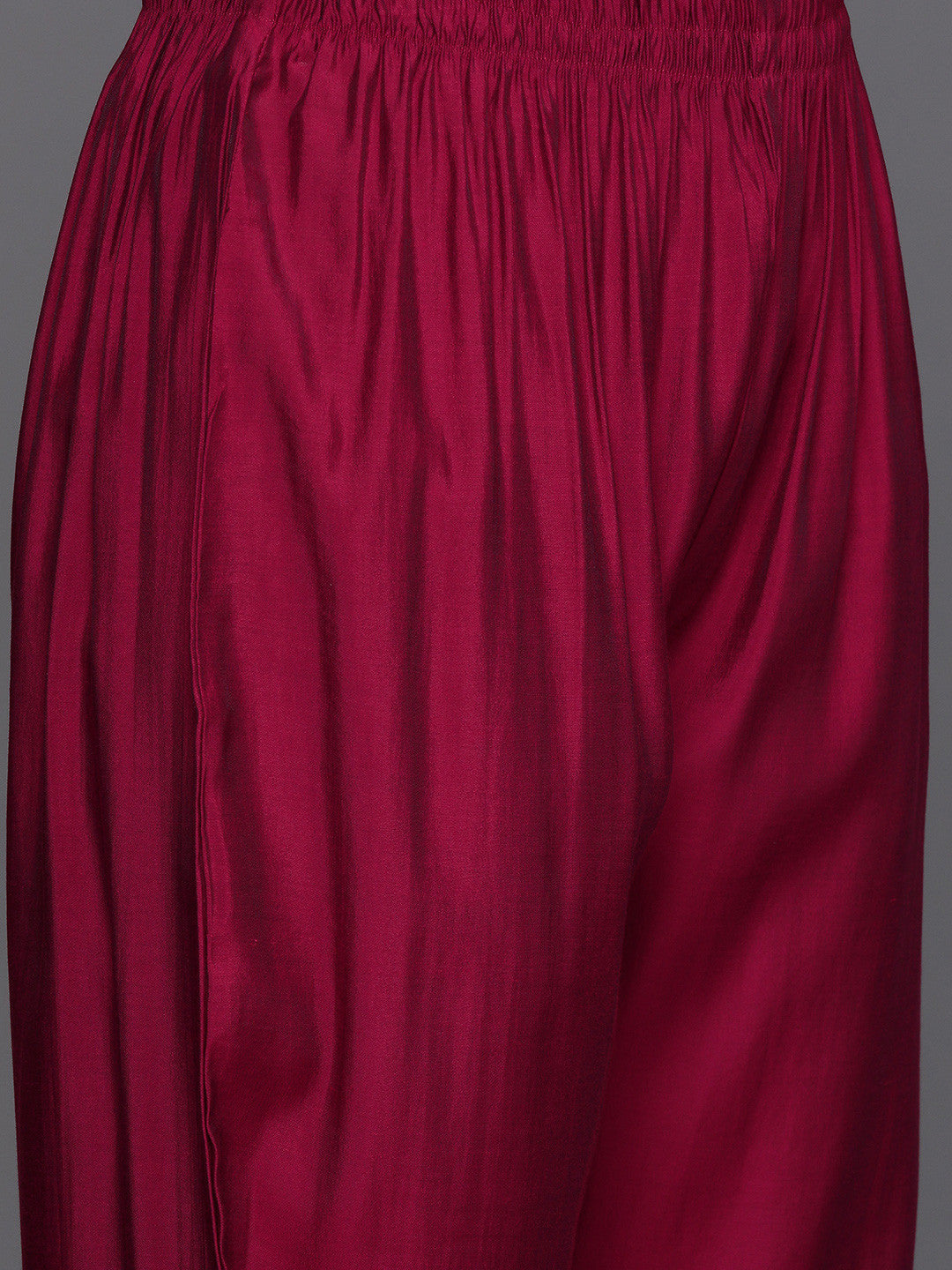 Floral Embroidered Regular Thread Work Kurta with Trousers & Dupatta