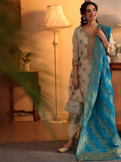 Ethnic Motifs Regular Sequinned Kurta With Trousers & Dupatta