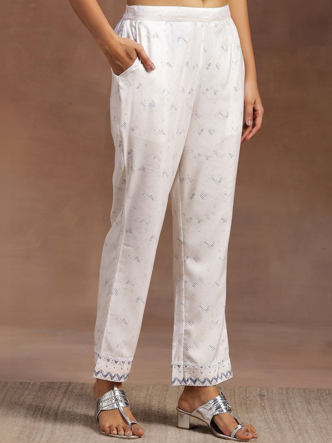 Women Printed Regular Kurta with Trousers & With Dupatta